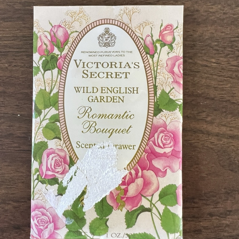 Victoria's Secret Wild English Garden Romantic Bouquet Scented Drawer Sachet 1oz